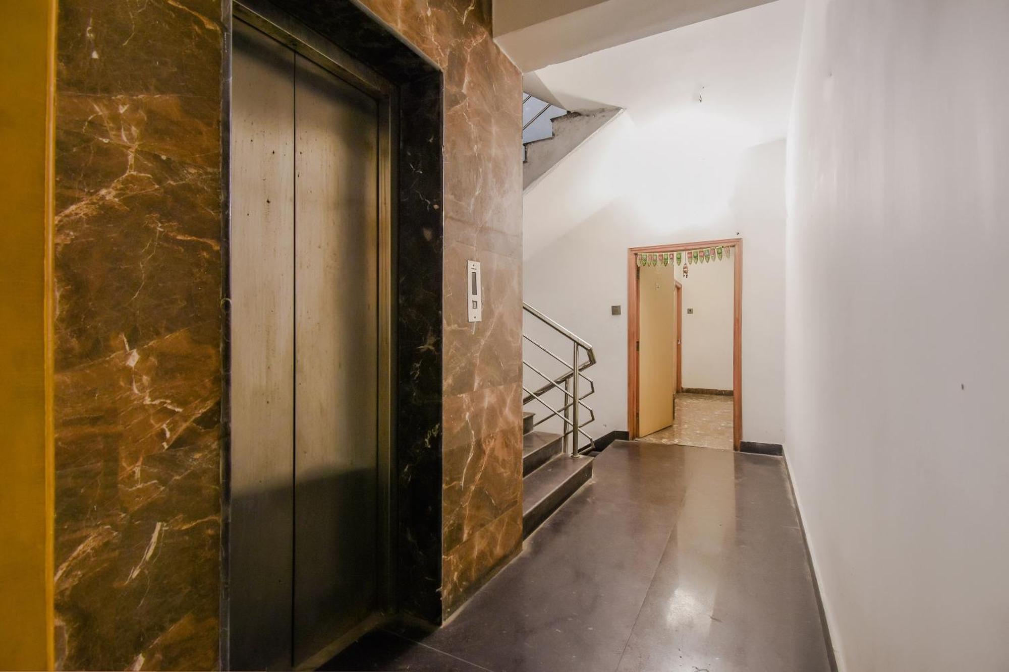 Super Oyo Krishna Guest House Kolkata Exterior photo